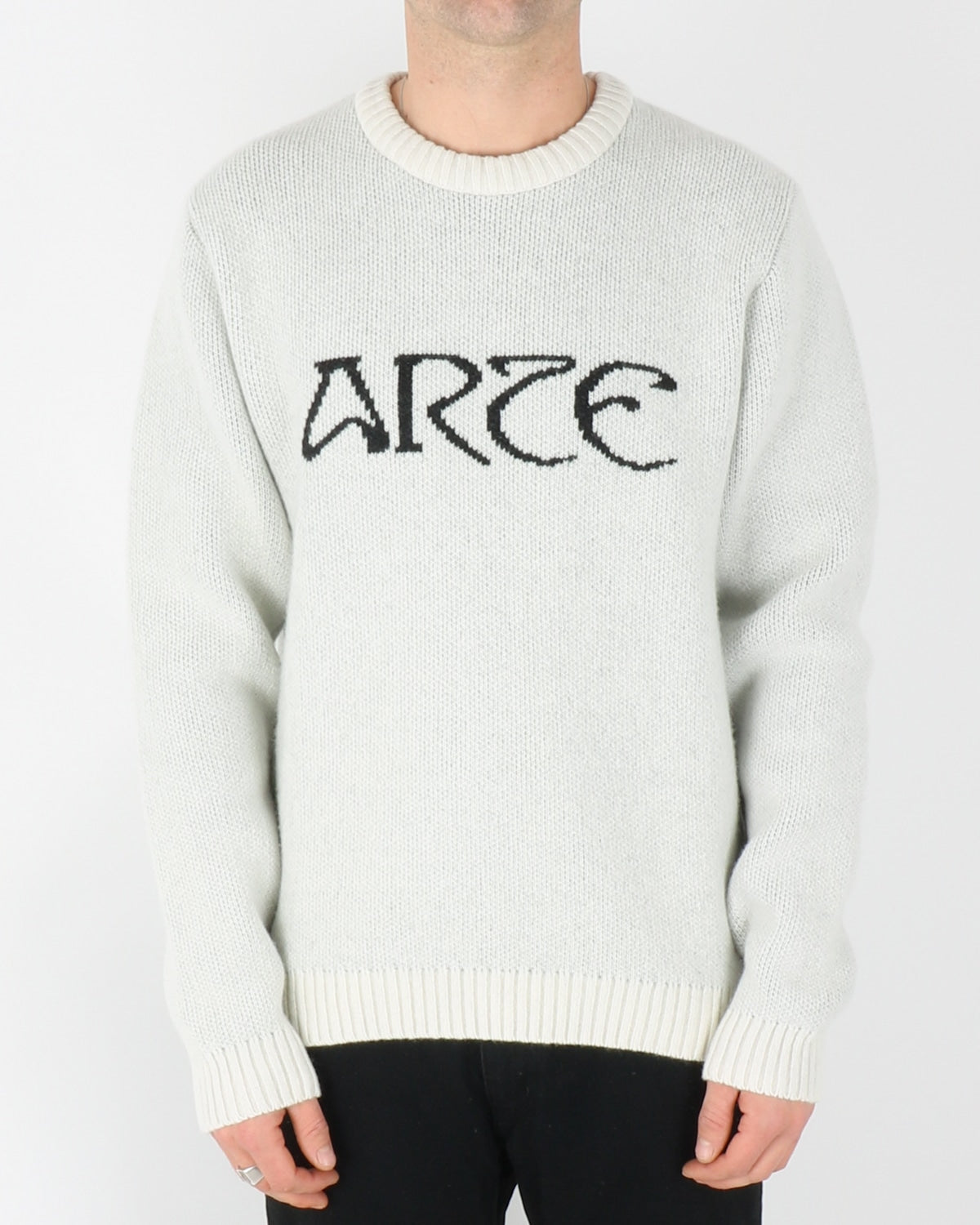 arte_koch logo knit pullover_creme_1_3