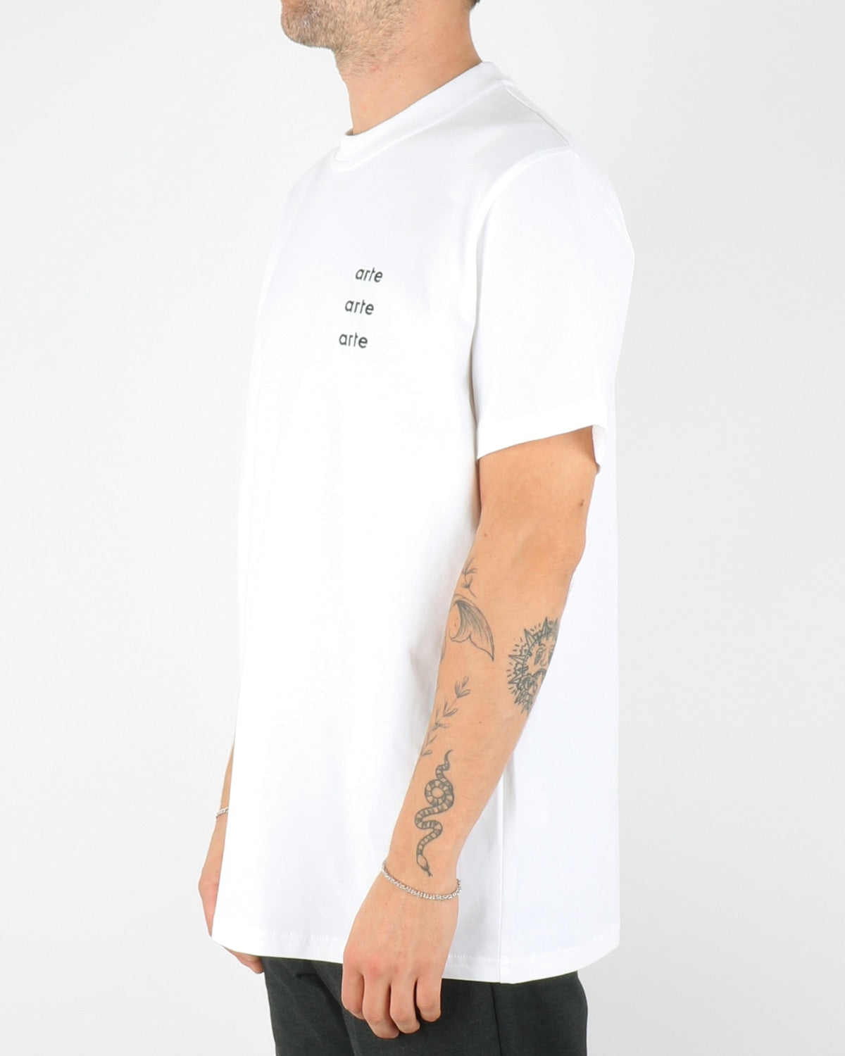 arte_toby multi logo t-shirt_white_2_3