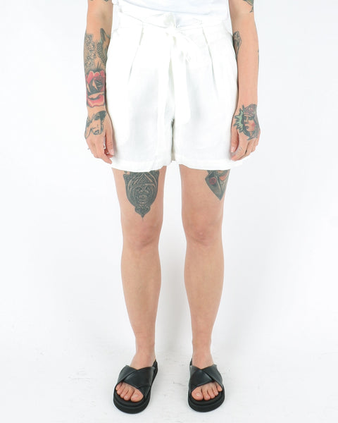 basic apparel_trine shorts_off white_1_3