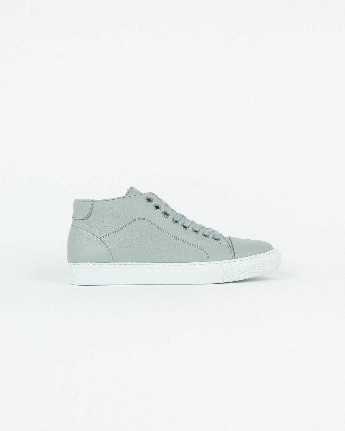 garment project_classic lace mid sneaker_grey floater_view_1_3