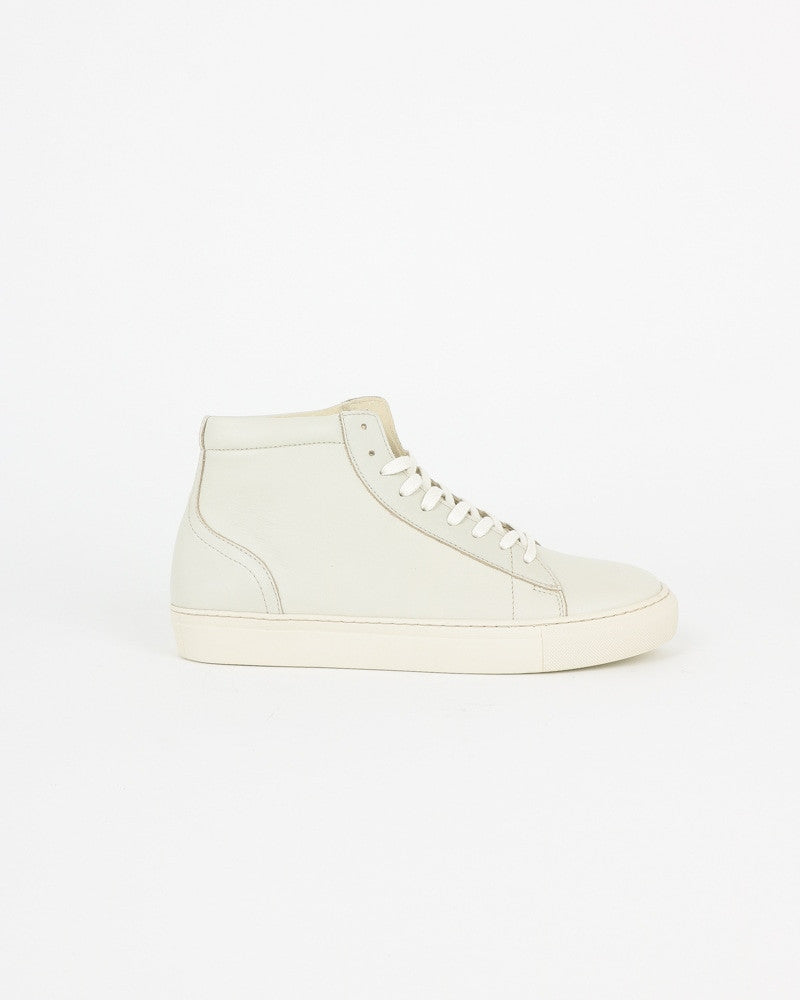 garment project_legend sneaker_offwhite_view_1_4