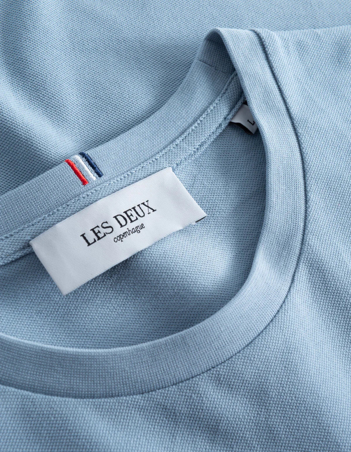 Necklet typisk lys s Les Deux Pique T-Shirt Ashley Blue | Heimatstore Darmstadt