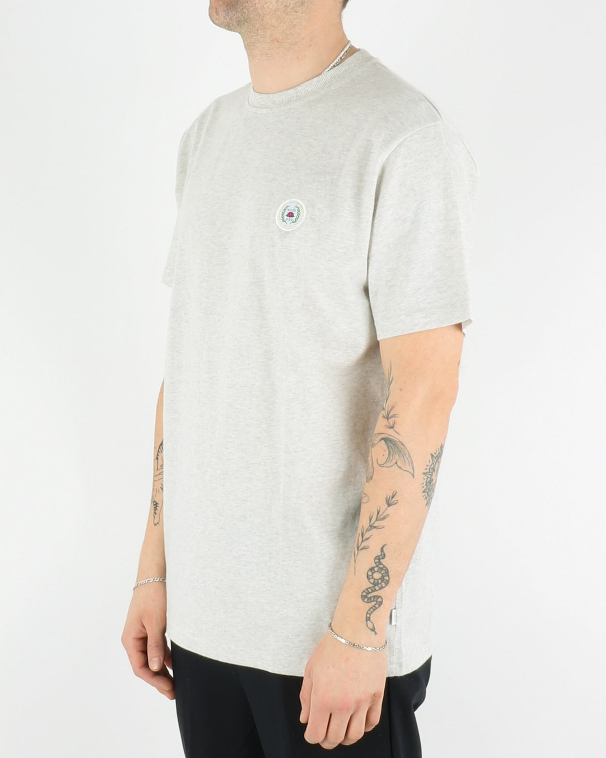woodbird_our jarvis patch tee_snow melange_2_3