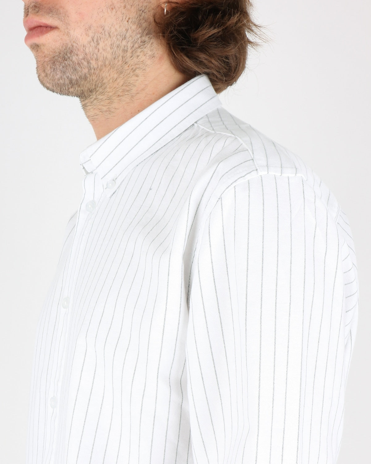 woodbird_trime stripe shirt_white grey_3_4